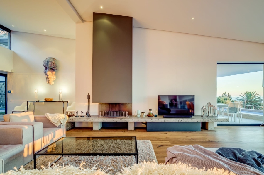 To Let 5 Bedroom Property for Rent in Camps Bay Western Cape